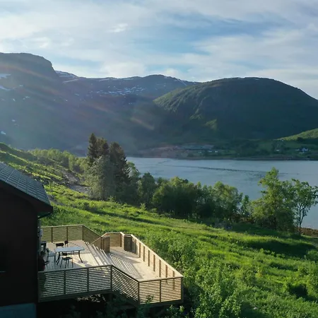 Holiday home Nesset I Fiskfjord Dragland