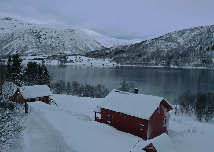 Дом отдыха Nesset I Fiskfjord Dragland