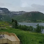 Vakantiehuis Nesset I Fiskfjord Dragland