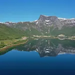 Nesset I Fiskfjord Vakantiehuis Dragland
